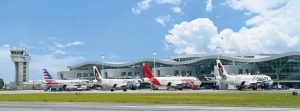 Aeropuerto Internacional Matecaña permanece cerrado por trabajos programados en la pista