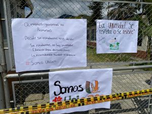 Consejo Superior de UNISARC acepta renuncia del rector con 7 votos a favor en medio de paro estudiantil