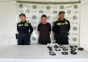 DESARTICULADO PUNTO DE DISTRIBUCIÓN DE BASUCO EN DOSQUEBRADAS, MÁS DE 668 DOSIS INCAUTADAS.