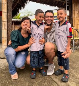 Caso de discriminación a los sobrinos del ex alcalde de Santa Rosa de Cabal Rodrigo Toro llegó a la corte constitucional creando precedente judicial en materia de inclusión para todo el país.
