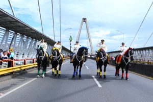 Miles de personas se volcaron a las calles para acompañar el desfile del 20 de Julio en Pereira, Dosquebradas y Santa Rosa de Cabal